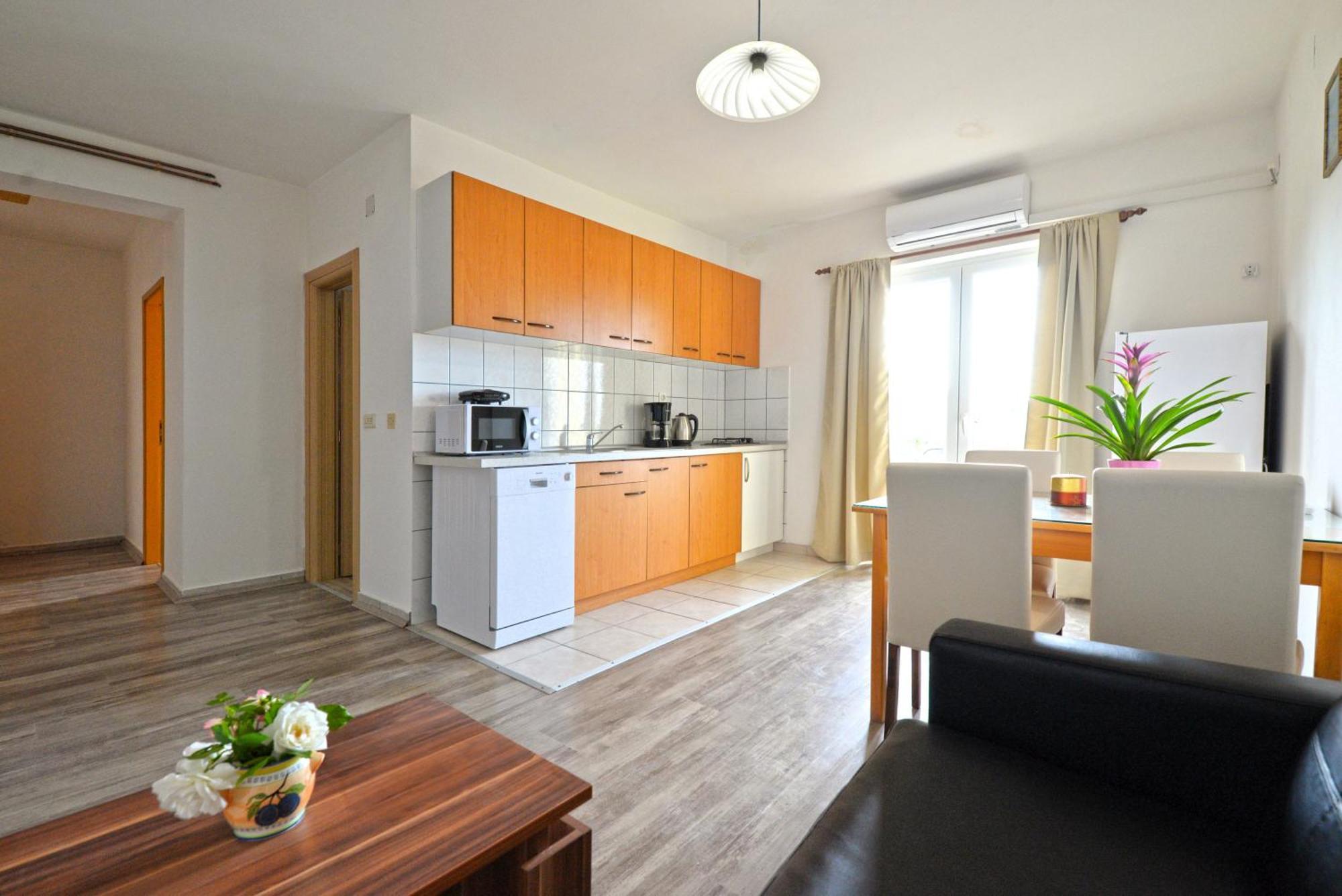 Apartments Goranka Murter Exterior photo