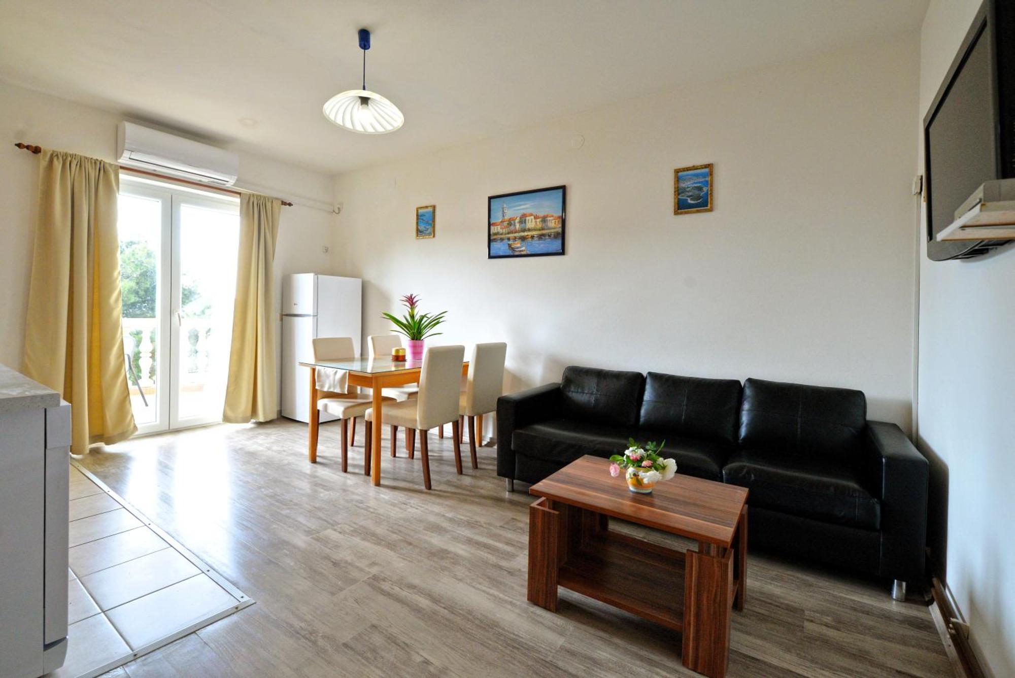 Apartments Goranka Murter Exterior photo